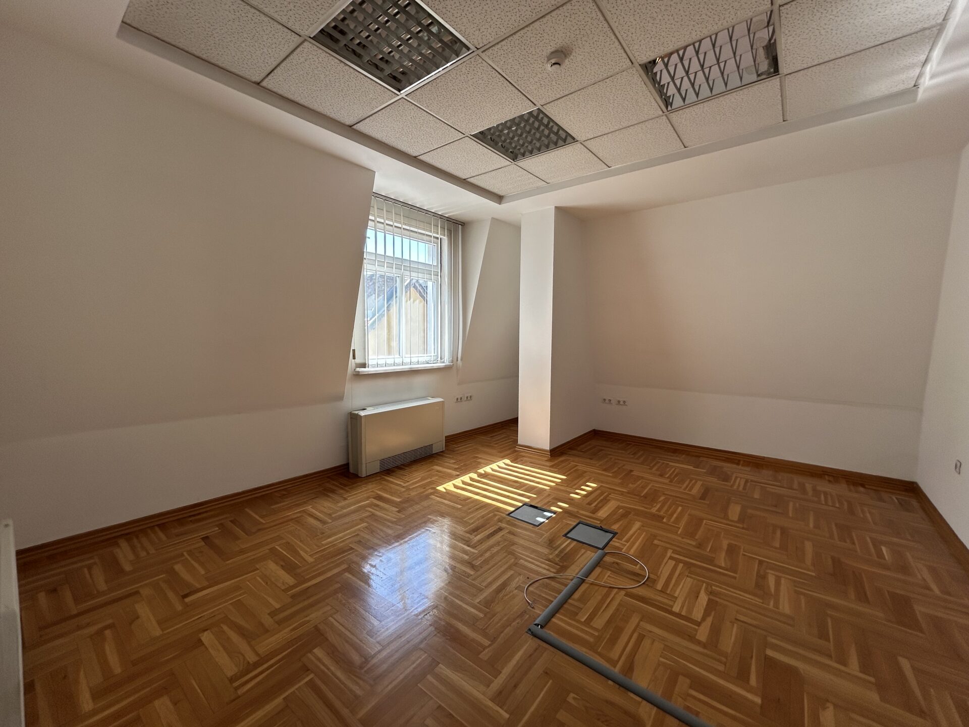 Poslovni prostor Banja Luka 227m2 – 454 m2