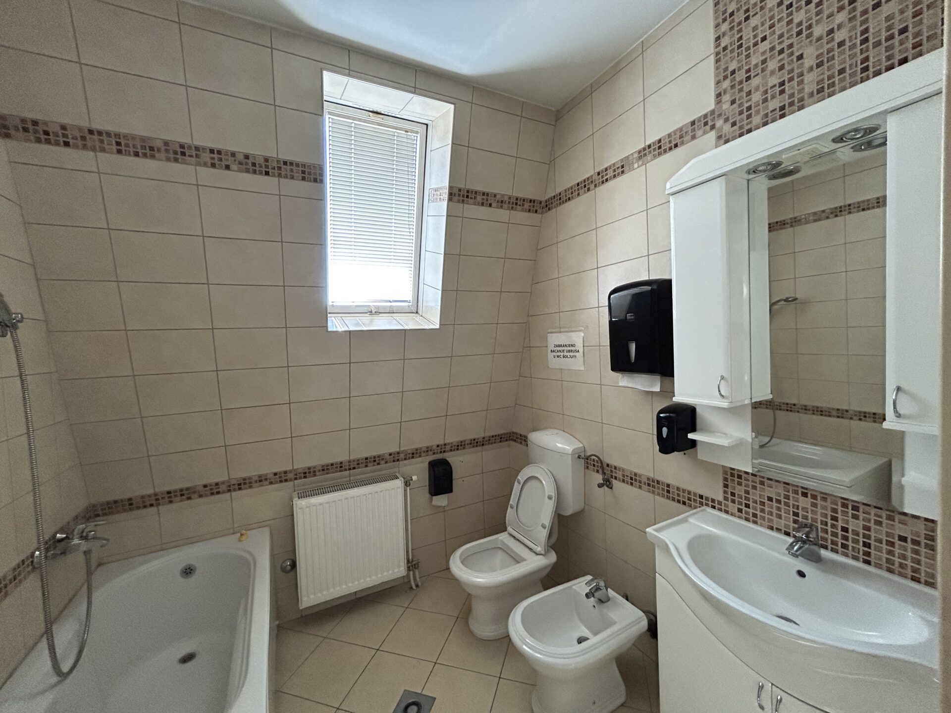 Poslovni prostor Banja Luka 227m2 – 454 m2