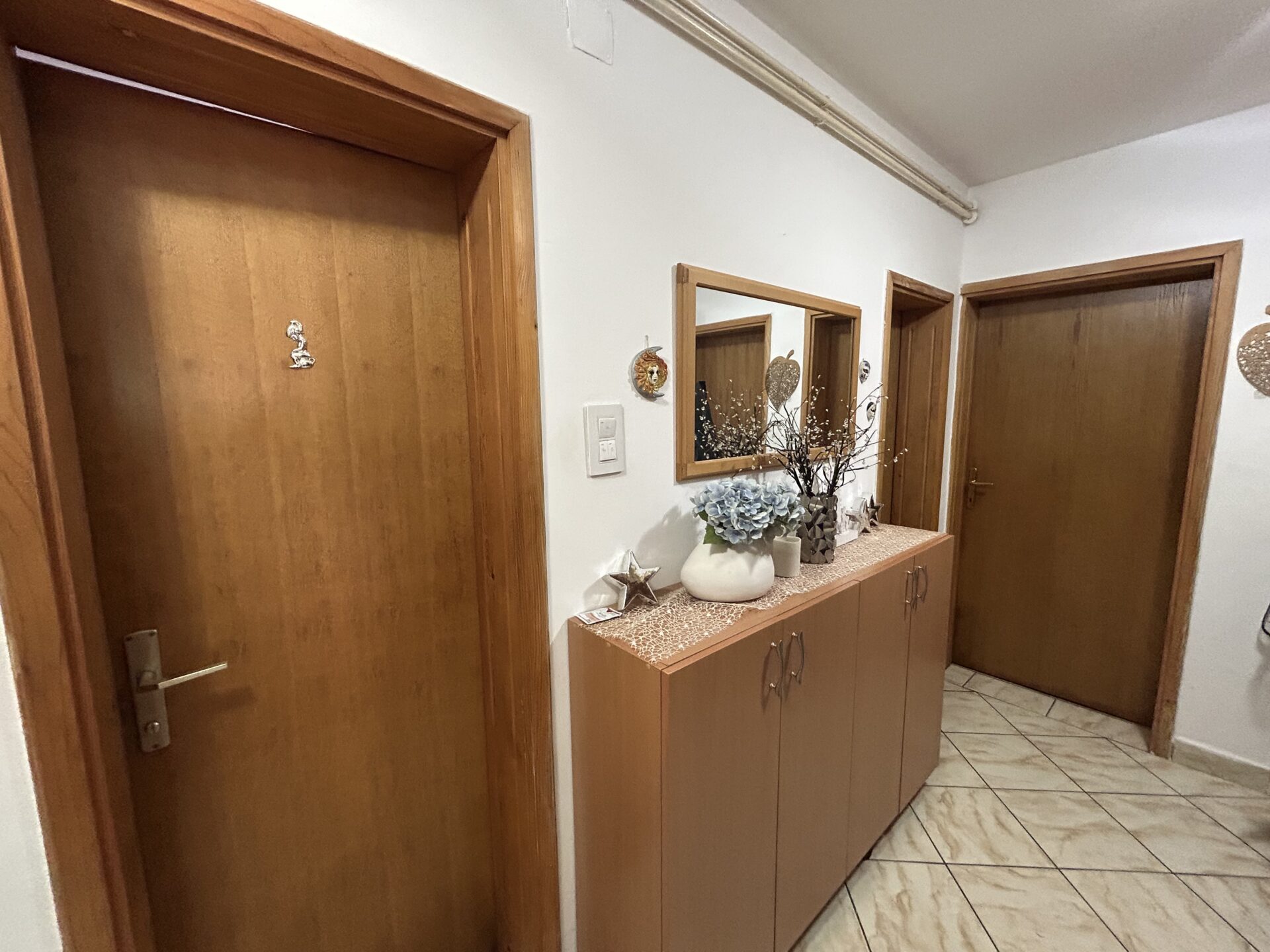 Trosoban stan Dujke Komljenovića