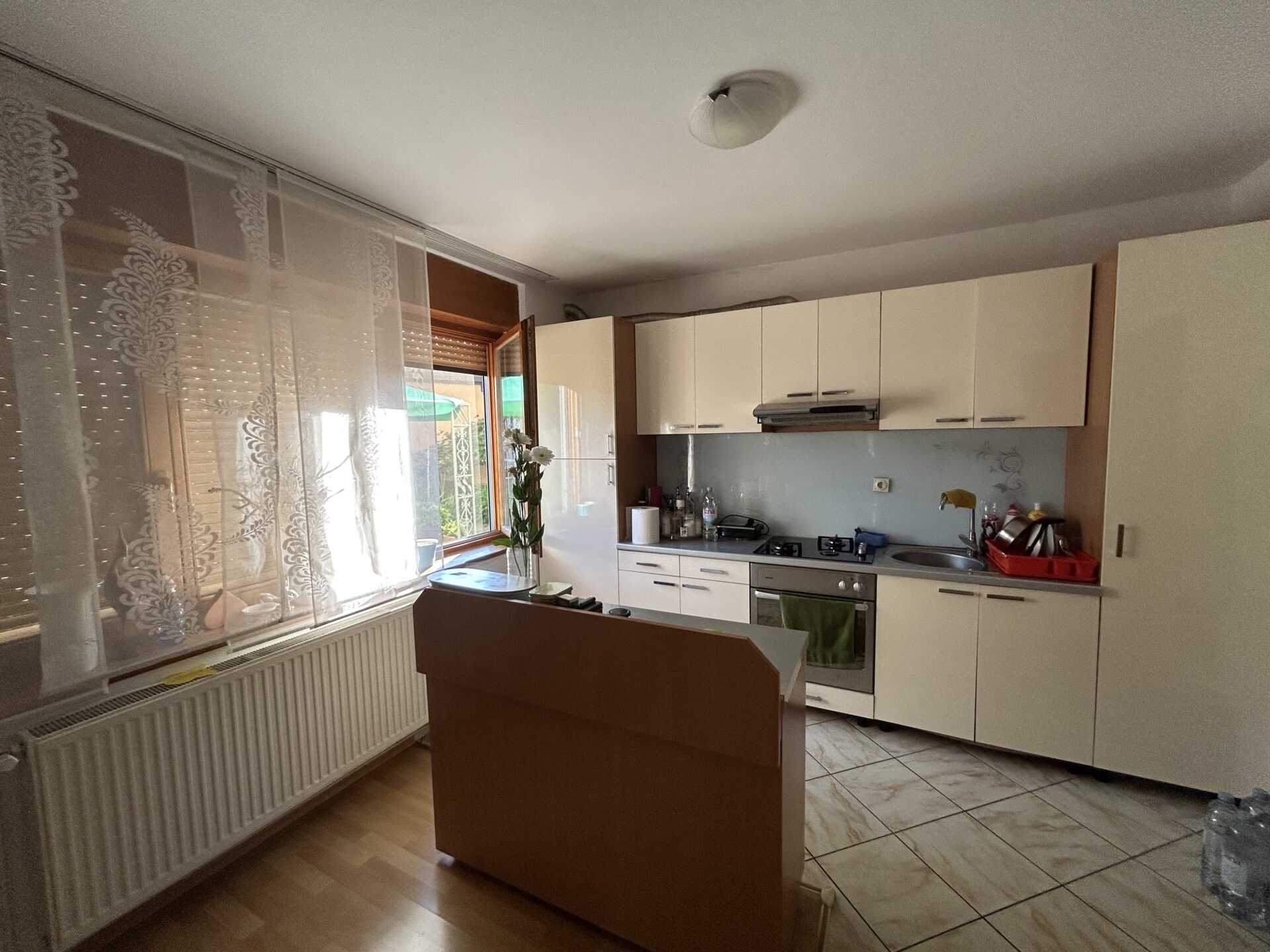 Trosoban stan Dujke Komljenovića